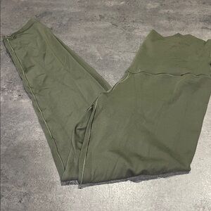 Offline by Aerie Olive Green Leggings M